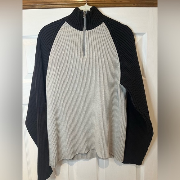 - Vintage XL Men's Polo Ralph Lauren Black and Gray Half-Zip Sweater - Picture 1 of 5